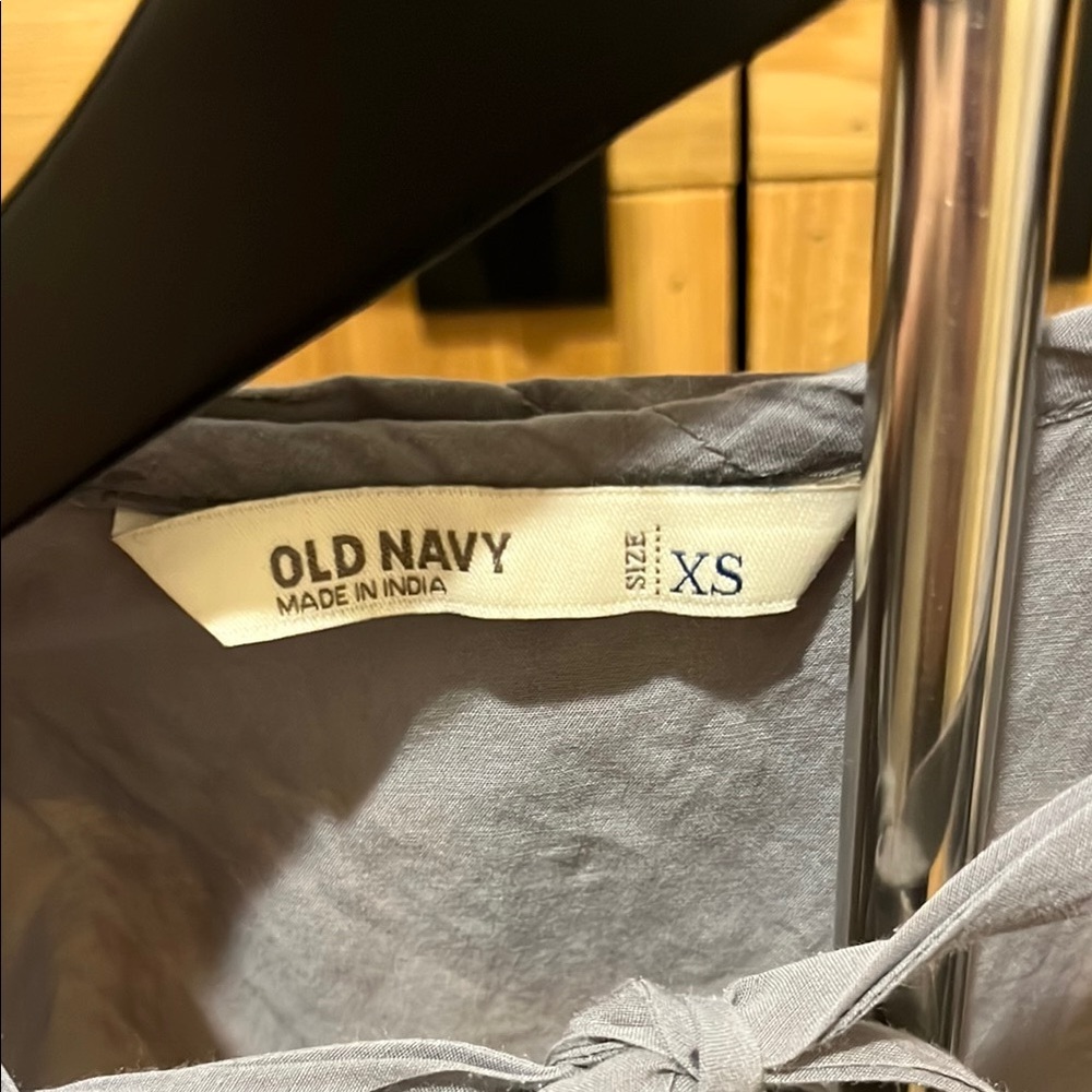 Old Navy Gray Ruffle Tank Top - Picture 2 of 8